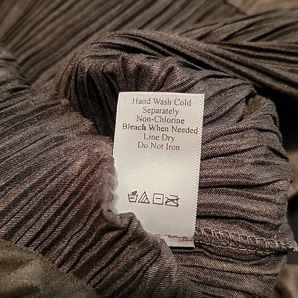 Adorable Coldwater Creek Crinkle Skirt - Picture 6 of 6